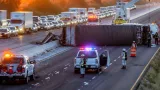 Volcadura de tráiler bloquea por 5 horas la libre Irapuato-Celaya cerca de Irapuato