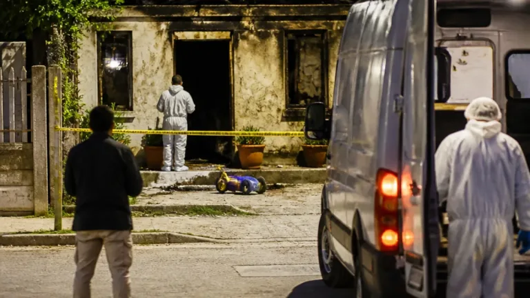 Asesinan y calcinan a cuatro miembros de una familia en Tlapa de Comonfort