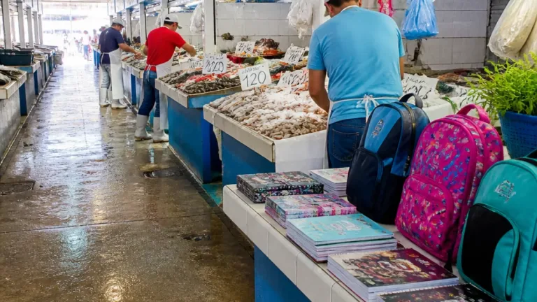 Baja venta de mariscos en Coatzacoalcos durante periodo de regreso a clases