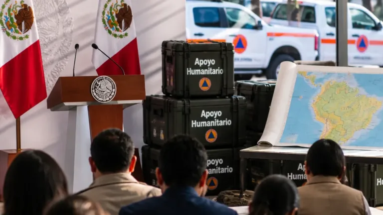 Ciudad de Mexico ofrece apoyo técnico y humanitario a Colombia tras sismo