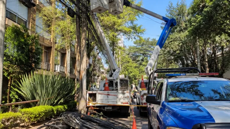 Cuauhtemoc acuerda retiro y reordenamiento de cableado en 33 colonias