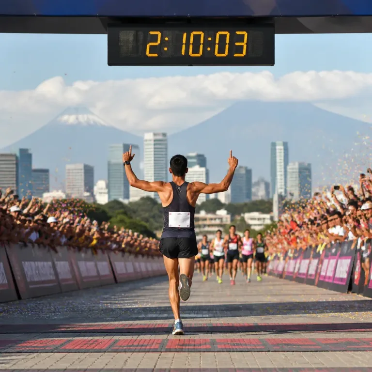 Cristhian Pacheco gana el Maratón de CDMX; etíopes copan el podio femenil