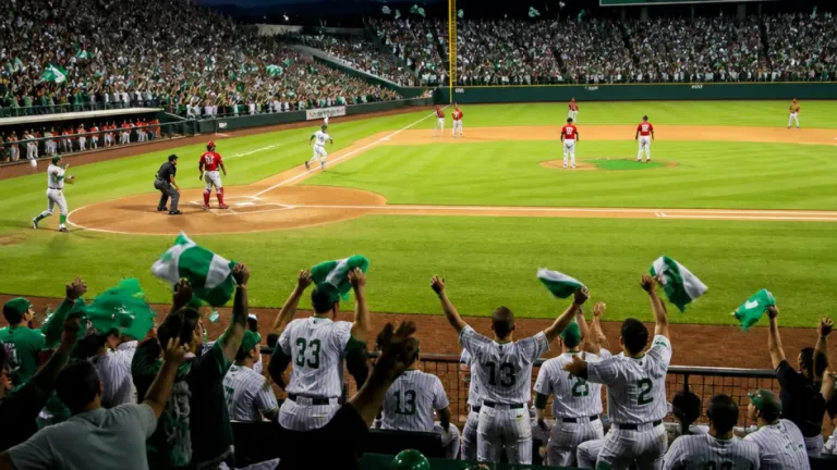 Guerreros empatan la serie ante Diablos tras contundente triunfo 12-3 en Oaxaca