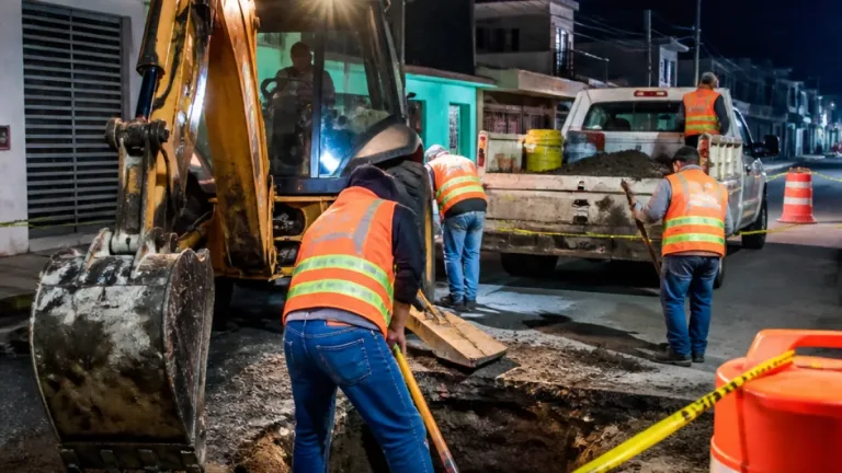 Irapuato: JAPAMI atiende cinco o seis socavones en distintas colonias de la ciudad