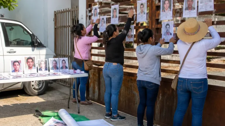 Madres buscadoras de Puerto Vallarta realizan jornada de localización en Zacatecas