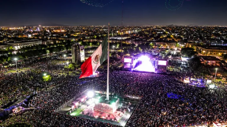 Mexicali congrega a más de 75,000 personas en el Grito y concluye con concierto y drones
