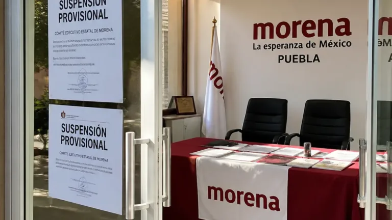Morena en Puebla confirma suspensión interna de dos diputadas y las excluye de procesos 2027