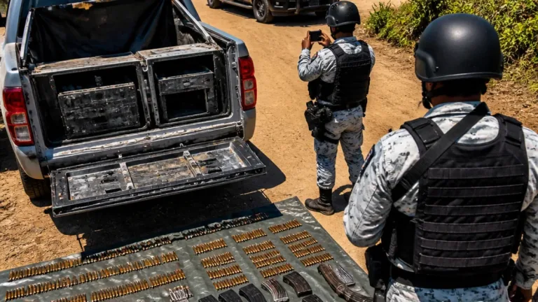 Vinculan a proceso a dos detenidos con arsenal y más de 13 mil cartuchos en Las Choapas