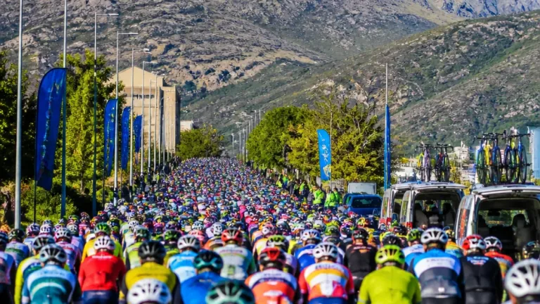 Covilhã recebe 1.993 ciclistas no festival «1993 – À Conquista da Torre»