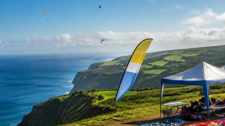 Festival de Parapente dos Açores arranca com 40 participantes e risco de ficar pelo caminho
