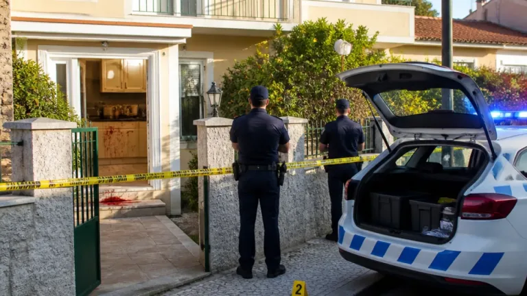 Homem detido em Vila Franca de Xira após alegado ataque com faca aos pais
