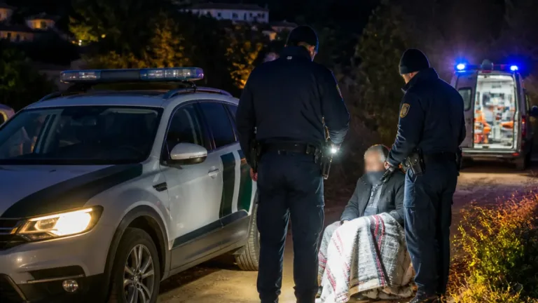Idoso com demência desaparece em Tomar e é encontrado vivo a cerca de quatro quilómetros de casa