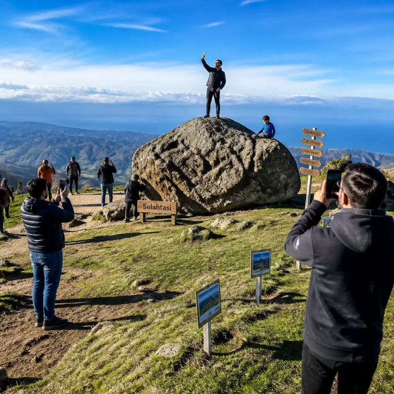 Fotografia de Mohamed Salah transforma uma rocha em atração turística em Trabzon