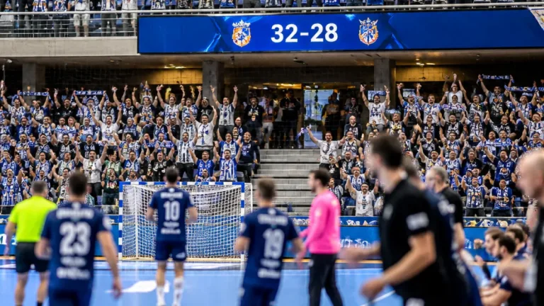 Porto celebra regresso à Liga dos Campeões: FC Porto vence Partizan no Dragão Arena