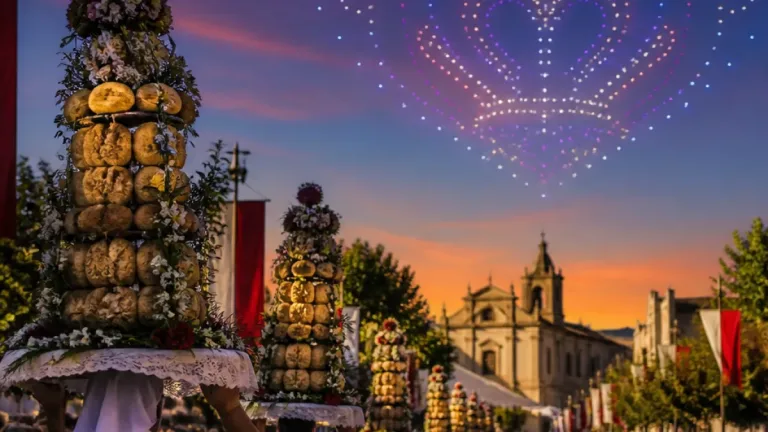 Tomar presente no Desfile de Tabuleiros em programa cultural das Festas do Povo de Campo Maior