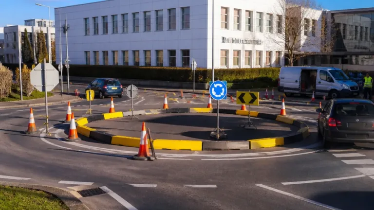 Valongo testa rotunda provisória na Rua da Misericórdia para avaliar tráfego local