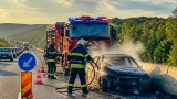 Autoturism mistuit de flăcări pe DEx12, lângă Oarja; traficul deviat temporar