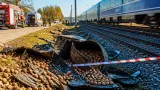 Bărbat din Roman, găsit decedat lângă calea ferată după ce ar fi cules nuci; poliția a deschis dosar pentru ucidere din culpă