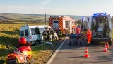 Cinci persoane, dintre care trei minori, rănite după un accident cu microbuz pe DJ 135 în Mureș