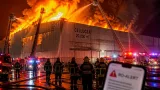 Incendiu de proporţii la o fabrică de celuloză din Drobeta-Turnu Severin; intervenţie de durată a pompierilor