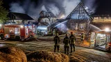 Incendiu la Drăgănescu, Giurgiu: trei gospodării afectate, pompierii au intervenit din două județe