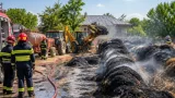 Incendiu la Dumeni, Botoșani: circa 40 de tone de furaje au ars, casa gospodăriei a fost salvată