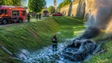 Incendiu pe timpul încărcării unei mașini electrice în șanțurile Cetății Alba Iulia