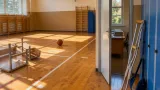 Liceu din Iași obligat la 20.000 euro despăgubiri pentru un elev bătut în timpul orei de sport