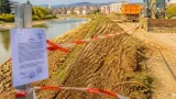 Petrila, sancţionată cu 40.000 lei pentru lucrări efectuate fără avize la un dig de apărare