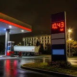Fostul ministru Bogdan Ivan cere intervenţie guvernamentală după „preţul istoric” al carburanţilor
