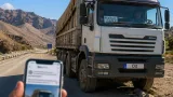 Un camion cu numere din Olt, surprins pe un drum din Afganistan; fotografia a stârnit dezbateri online