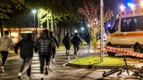 Un fotbalist de 15 ani, reținut după ce a înjunghiat de şapte ori un tânăr în parcul Micro 20 din Galați