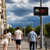 ANM: început de toamnă cu oscilaţii termice şi averse în primele zile în mai multe regiuni