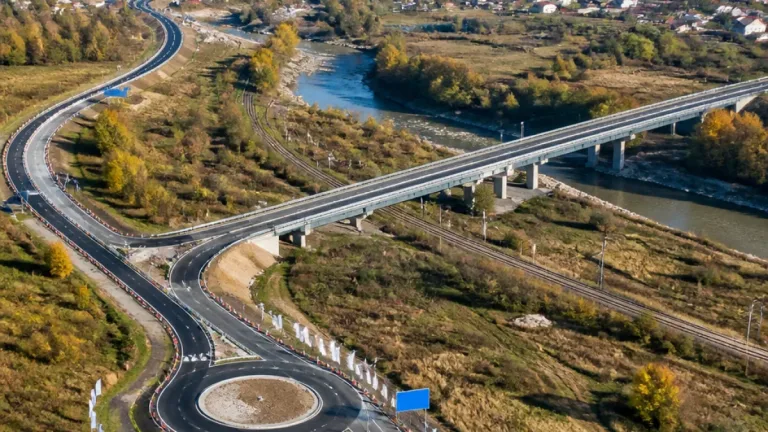 Centura Comarnic, de aproape 6 km, va fi inaugurată joi; autorităţile speră la fluidizarea traficului pe DN1
