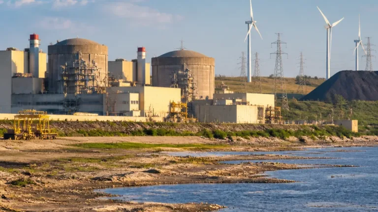 Cernavodă: oprirea Unităţii 2 lasă România temporar fără producţie nucleară; compensaţii din eolian şi cărbune