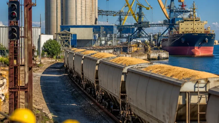 Constanța, în axa unui posibil coridor feroviar pentru exporturile agricole ale Ucrainei