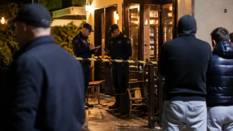 Dosar penal după o bătaie pe terasa unui bar din Ruginoasa; un bărbat de 39 de ani reţinut