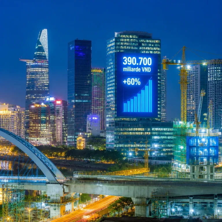 Top 100 companii private din Vietnam generează contribuţii fiscale record, impuls pentru investiţii publice