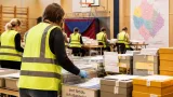 Timmar av väntan kvar – Uppsala bland fem distrikt som fortsatt räknar drygt 12 000 röster