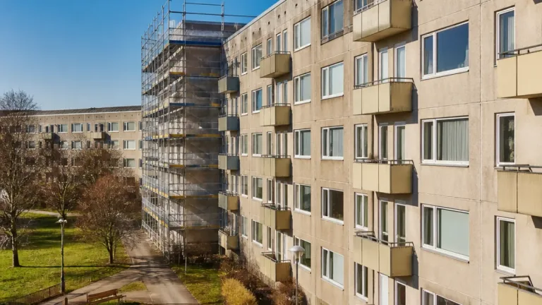 61,4 procent av miljonprogrammets lägenheter i Västmanland är ej eller bara lätt renoverade