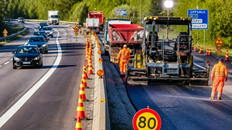 Halva E4 stängs vid Uppsala under två veckor – trafiken leds över till motsatt körbana