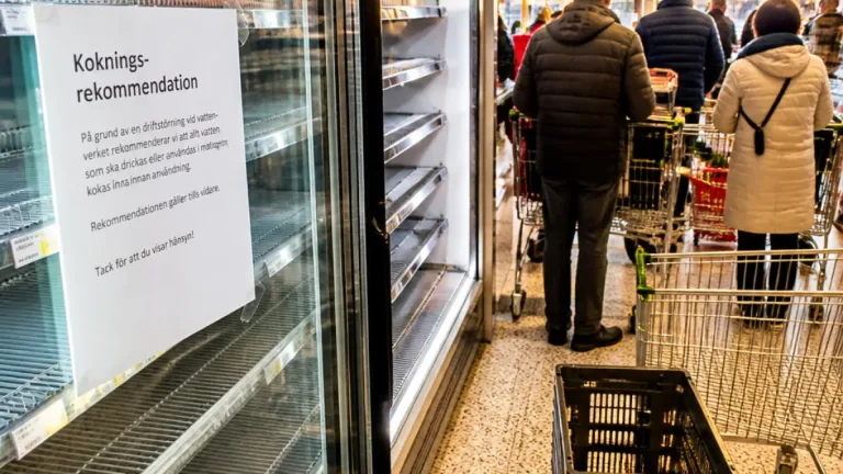 Kokningsrekommendation efter misstänkt E.coli – vatten sålde slut i Östersund inom några timmar