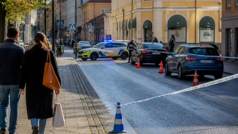 Trafikolycka rapporterad i korsningen Kungsgatan–Västerlånggatan i Kalmar