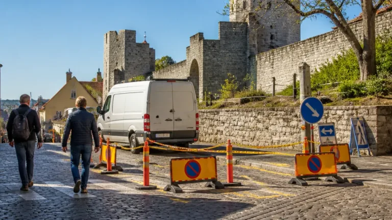 Visby: Flera parkeringsplatser i innerstaden stängs under vecka 33