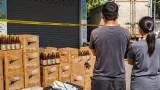ปทุมธานีสั่งปิดร้านของชำ หลังไลฟ์ขายซอสหมดอายุ ชาวบ้านหวั่นความปลอดภัย