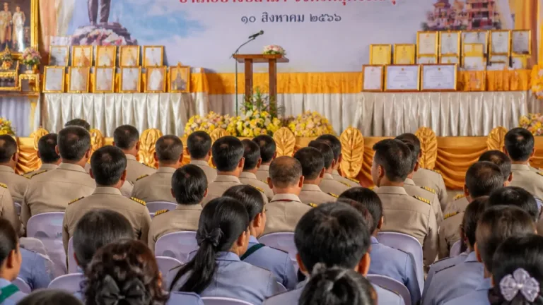 อบจ.สุพรรณบุรีร่วมยินดีงานวันกำนัน-ผู้ใหญ่บ้านที่บางปลาม้าและสองพี่น้อง