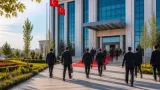 Aksaray'da Ticaret Bakanı Ömer Bolat yeni belediye hizmet binasını inceledi