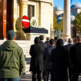 Birol Altınkılıç son yolculuğuna uğurlandı; Cem Yılmaz'ın görünümü dikkat çekti