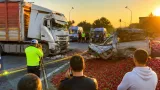 Siverek Oto Sanayi Kavşağında Tır ile Kamyonet Çarpıştı: 3 Yaralı