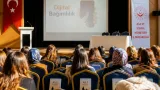 Tekirdağ'da 'Dijital Bağımlılık' konferansı: Ailelere rehberlik ve öz denetim vurgusu